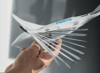 پرواز چابک پرنده رباتیک فستو با پر مصنوعی