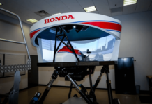 رانندگی در خیابان نشویل در شبیه ساز حماسی IndyCar هوندا Honda Simulator