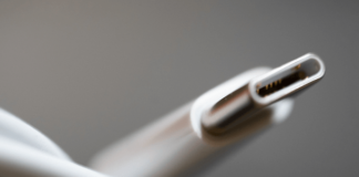 آیفون با پورت USB-C. به نظر میرسد ممکن است روزی اپل موافقت کند. USB-C