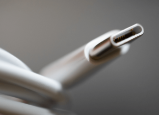 آیفون با پورت USB-C. به نظر میرسد ممکن است روزی اپل موافقت کند. USB-C